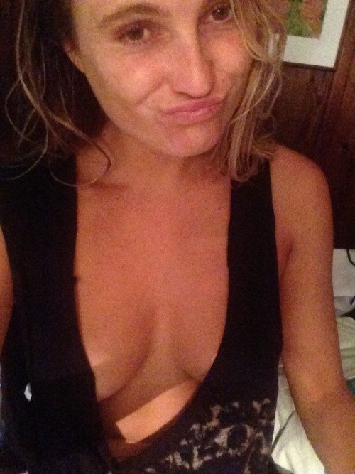 Alana Blanchard Gesäß sind sichtbar