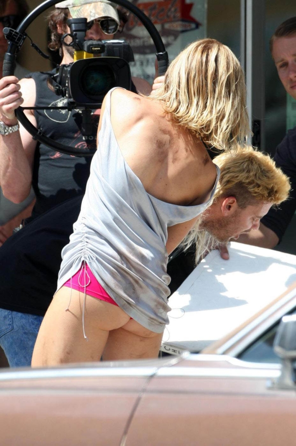 Amy Smart jung