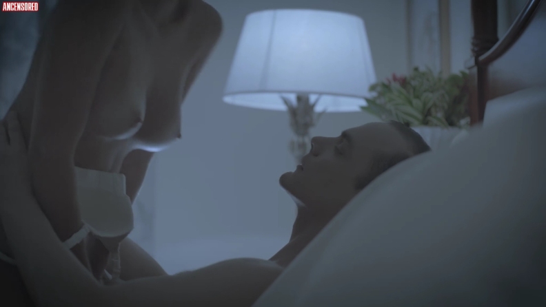 Ana Bonilha Gesäß sind sichtbar