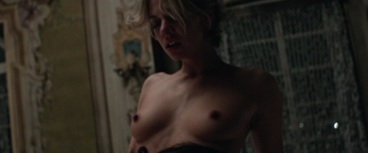 Analeigh Tipton Nacktfoto