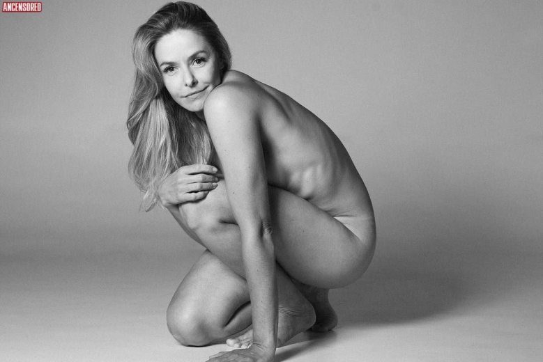 Bianca Rinaldi beleuchtete Muschi 53