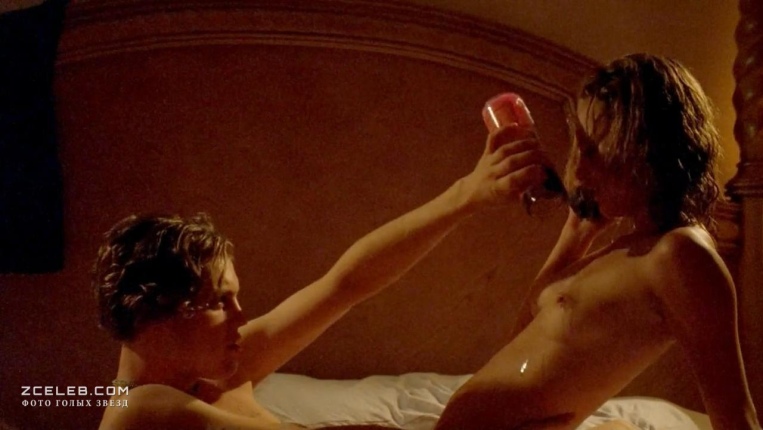 Bijou Phillips Amateurfotos nackter Arsch 22