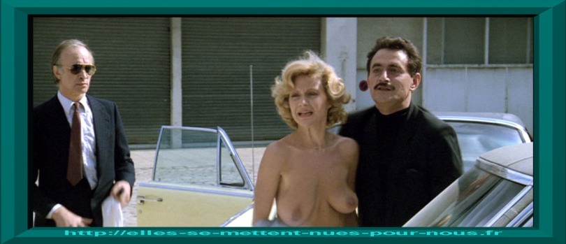 Blanche Ravalec in Unterwäsche 92