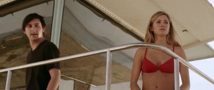 Brooke Butler Gesäß sind sichtbar