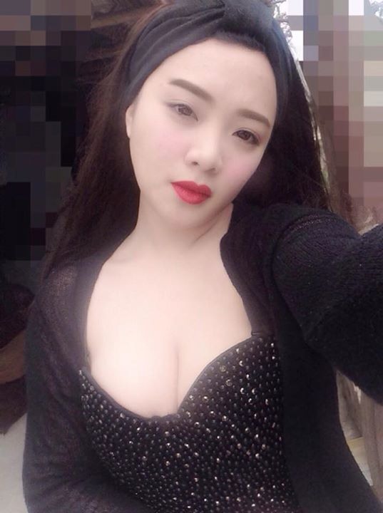 Cao Giang Amateurfotos nackter Arsch 13