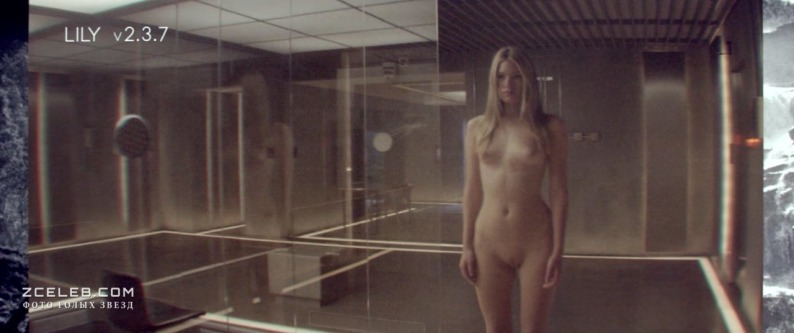 Claire Selby Arsch 91