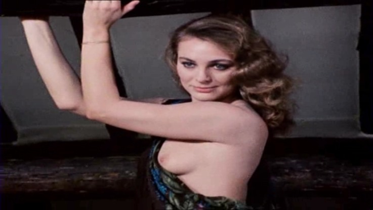 Cristina Manusardi in Unterwäsche 99