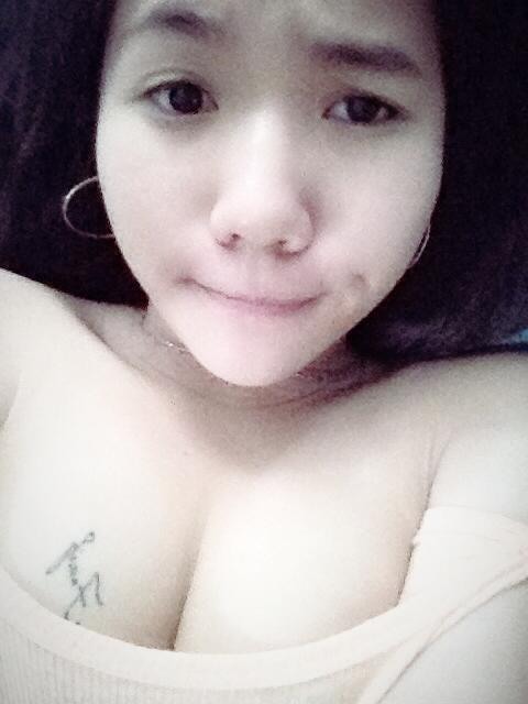 Dang Nguyen Van Anh Nacktfoto