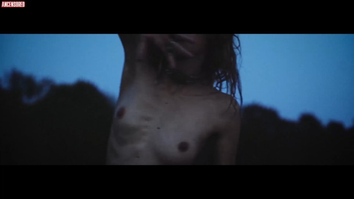 Emilia Verginelli nackt 68
