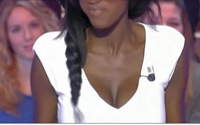 Hapsatou Sy intime Fotos