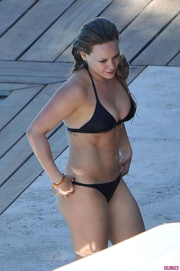 Hilary Duff kein Höschen 32