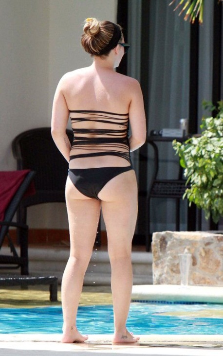Hilary Duff kein Höschen 36