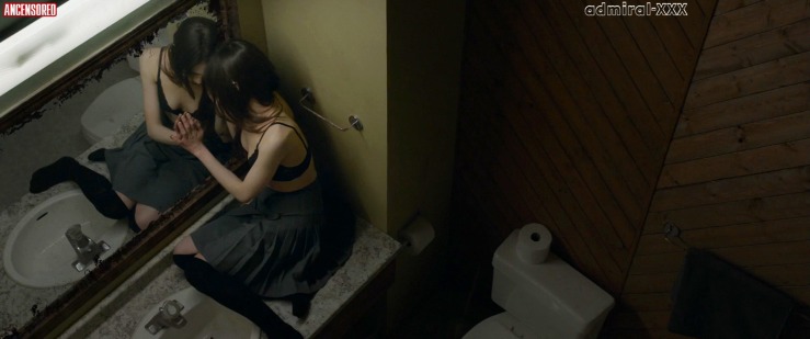 India Eisley jung 18