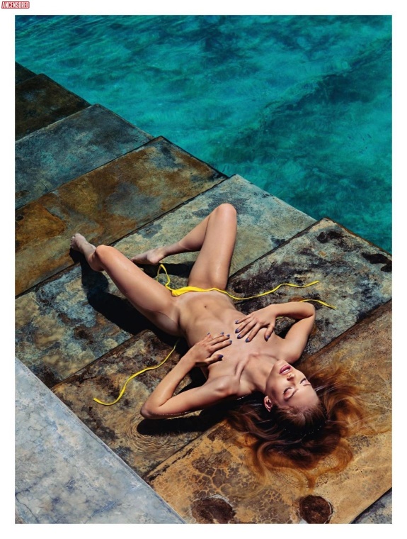 Iris Avdic intime Fotos