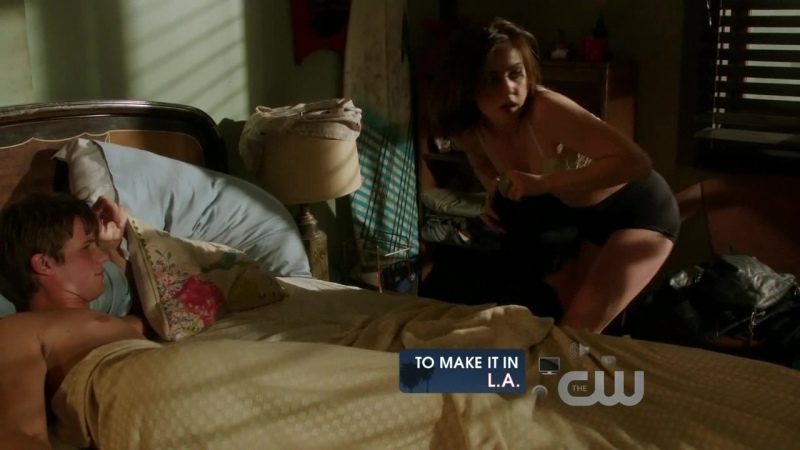 Jessica Stroup Brüste
