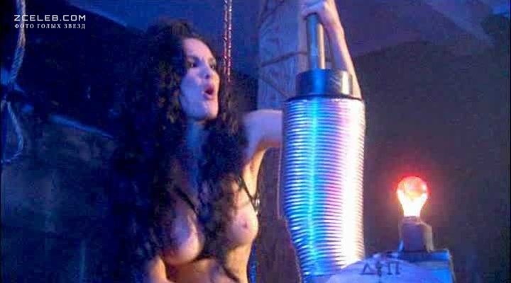 Julie Strain jung