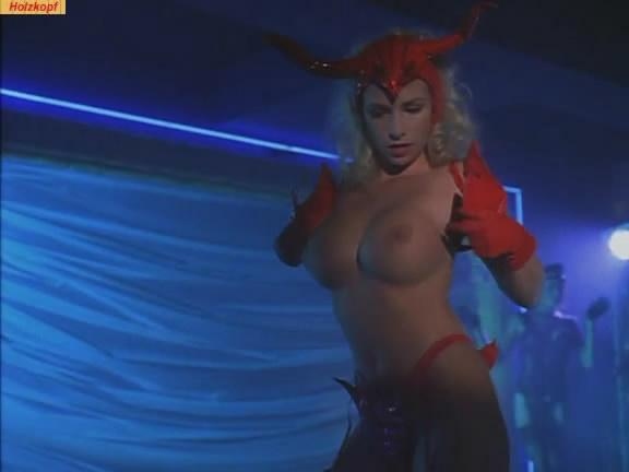 Kylie Ireland Beine 80