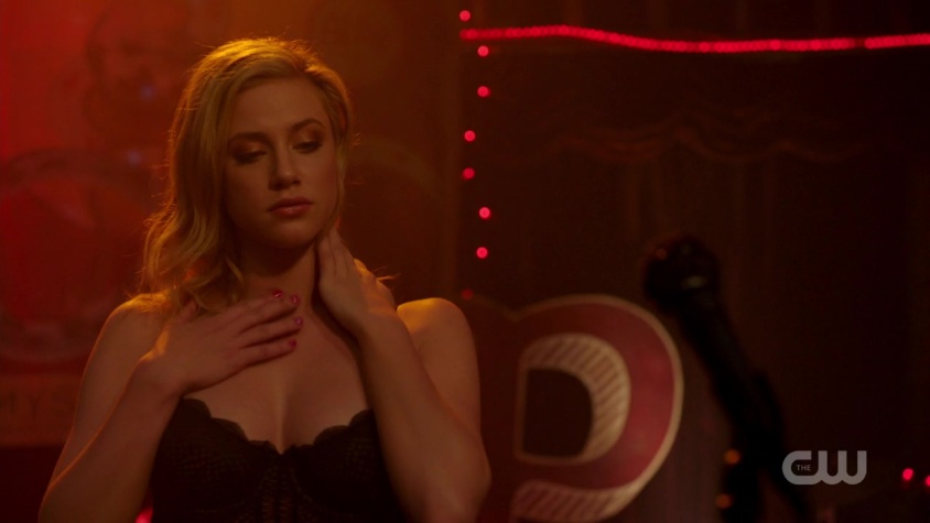 Lili Reinhart nackt 79