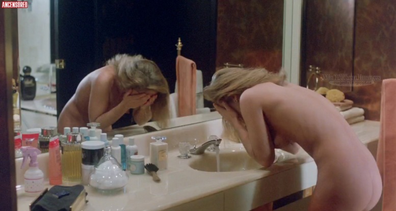 Linda Roy Gesäß sind sichtbar 97
