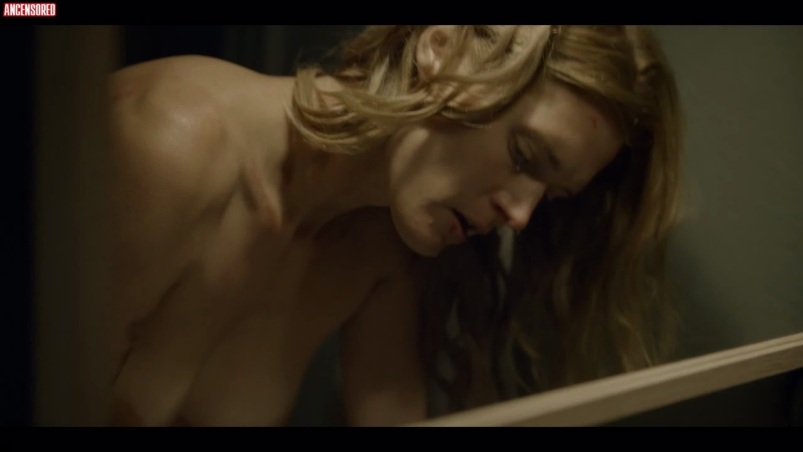 Malgosia Bela kein Höschen 48
