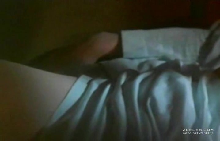 Nele SavicEnko Brüste sind sichtbar 93