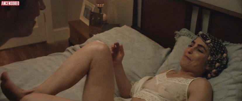 Noomi Rapace Brüste