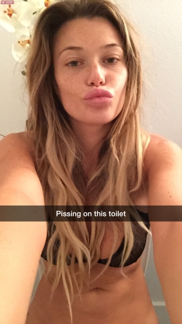 Samantha Hoopes keine Unterwäsche 97
