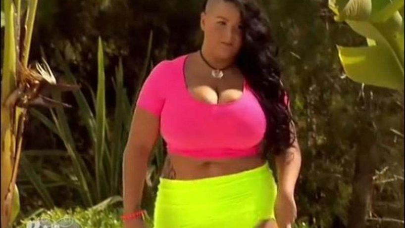Sarah Fraisou Beine 24
